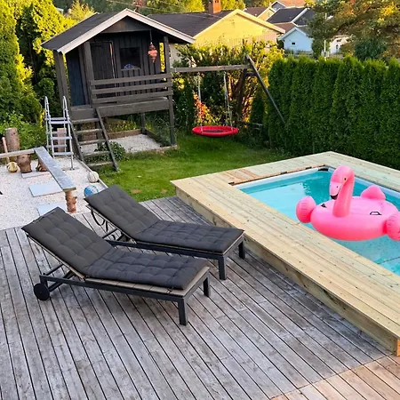 아파트 Family House 1000 M From Sea And 3 Min From Golf *