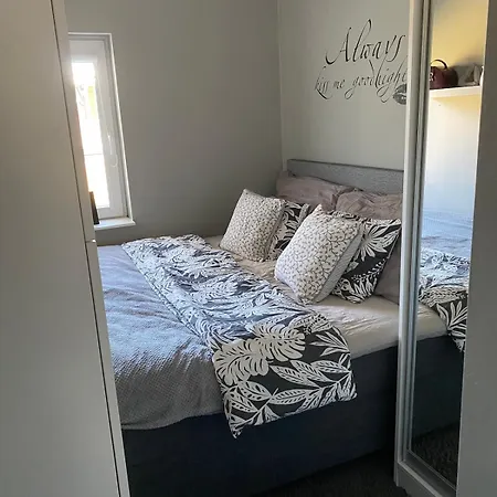 아파트 Family House 1000 M From Sea And 3 Min From Golf 프레드릭스타드